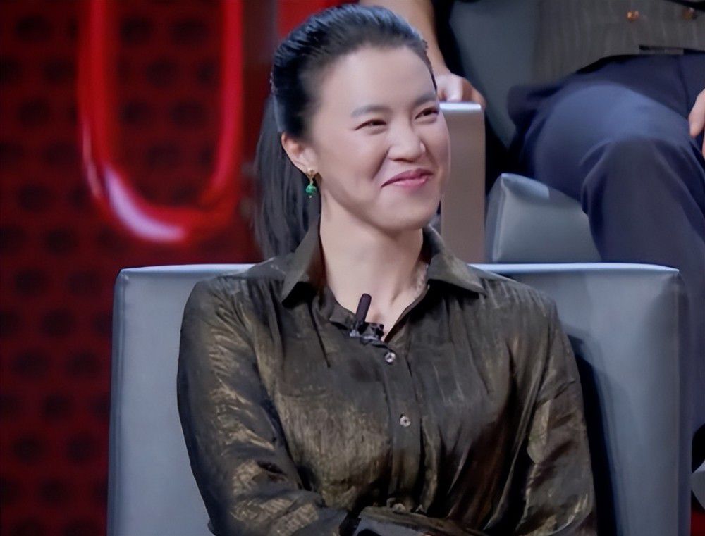 麦卡文尼表示：“现在穆里尼奥经常谈论卢卡库，在我看来他不会回到切尔西了。